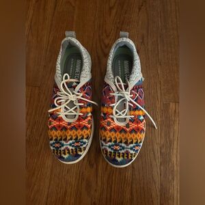 Minnetonka Women's Sz 7.5 Boho Bohemian Hippie Granola ECO Anew Recyled Sneakers